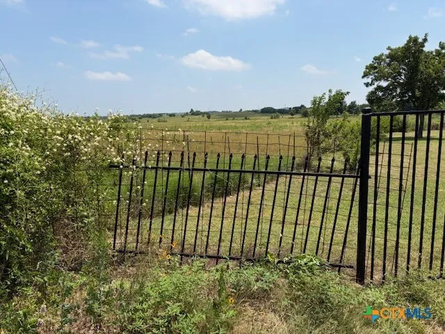 880 County Road 311 Road Jarrell, TX 76537