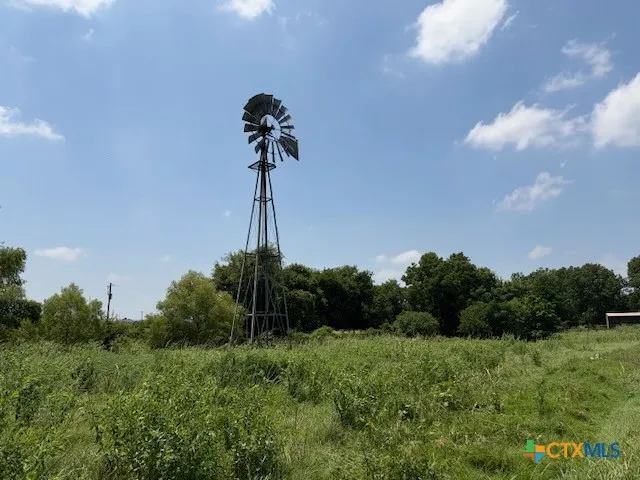 880 County Road 311 Road Jarrell, TX 76537