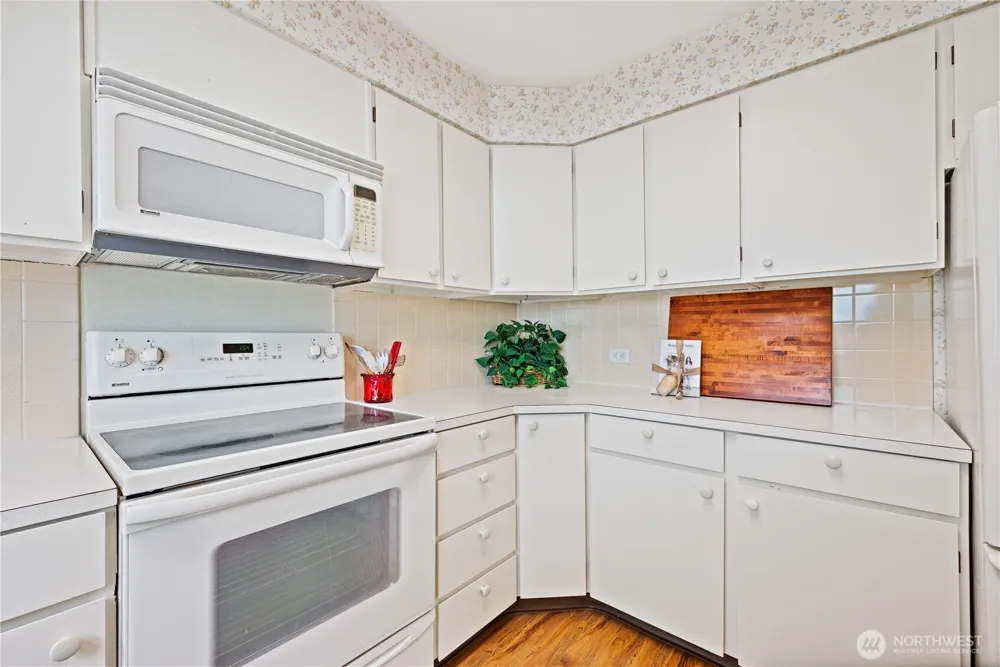 1408 20th Avenue #B-1 Longview, WA 98632