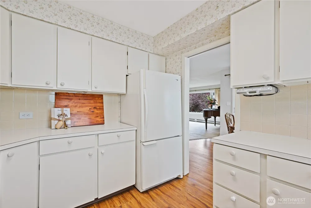 1408 20th Avenue #B-1 Longview, WA 98632