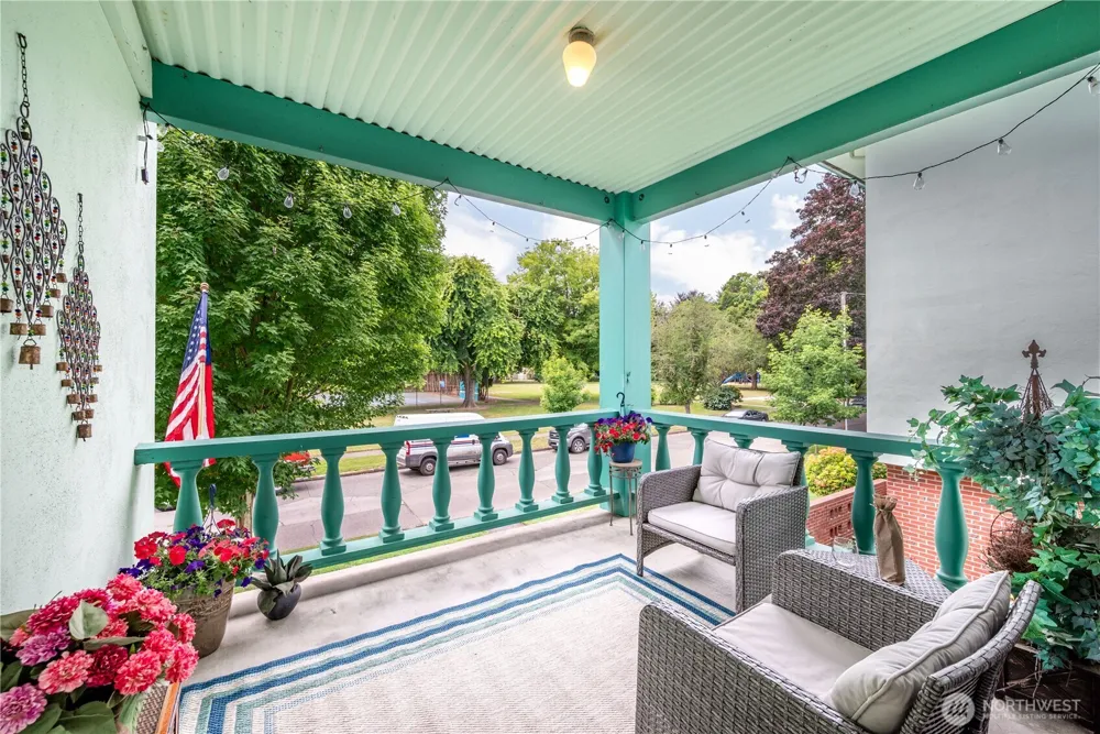 1408 20th Avenue #B-1 Longview, WA 98632