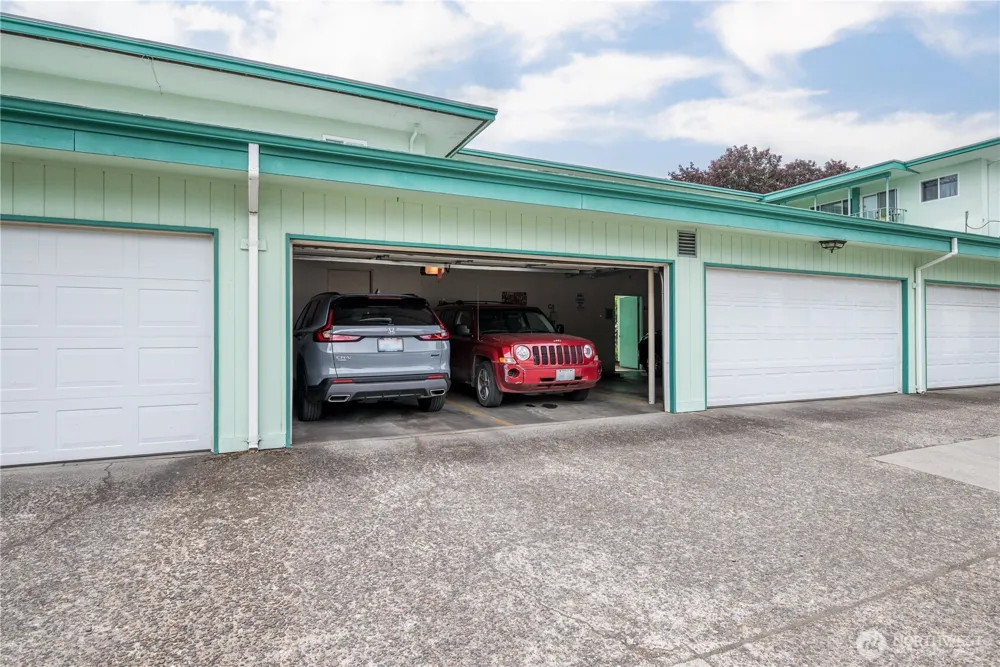 1408 20th Avenue #B-1 Longview, WA 98632