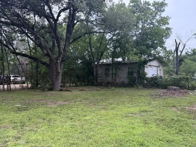 405 E Evans Street Hearne, TX 77859