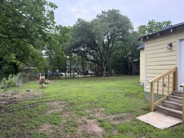 405 E Evans Street Hearne, TX 77859