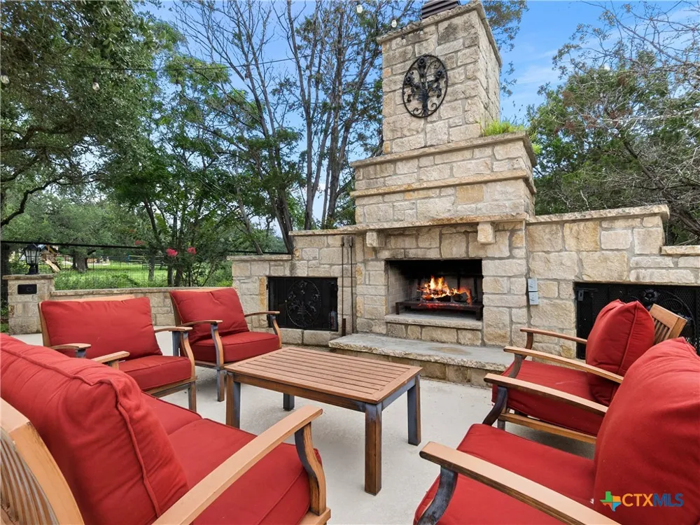 1041 Spanish Trail New Braunfels, TX 78132