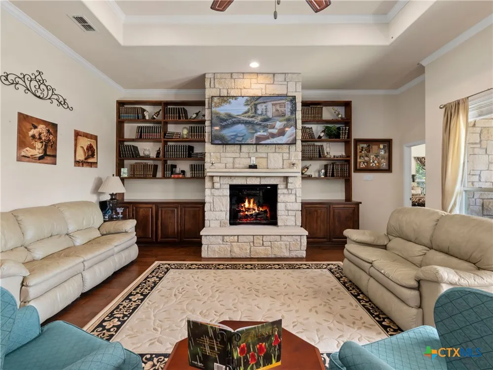 1041 Spanish Trail New Braunfels, TX 78132