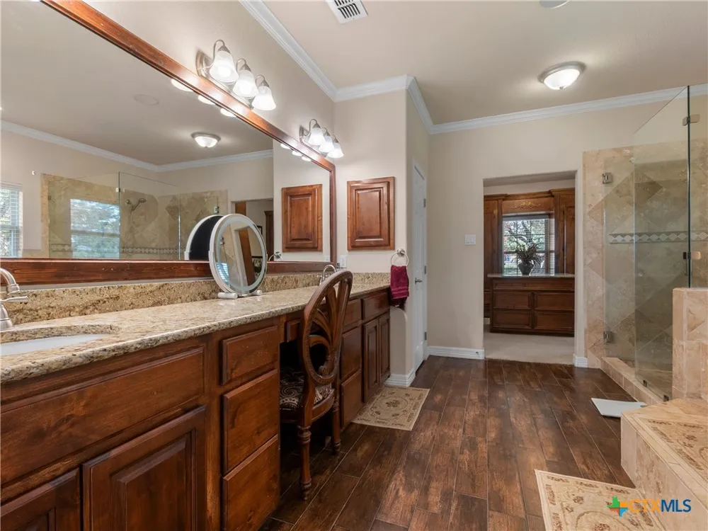 1041 Spanish Trail New Braunfels, TX 78132