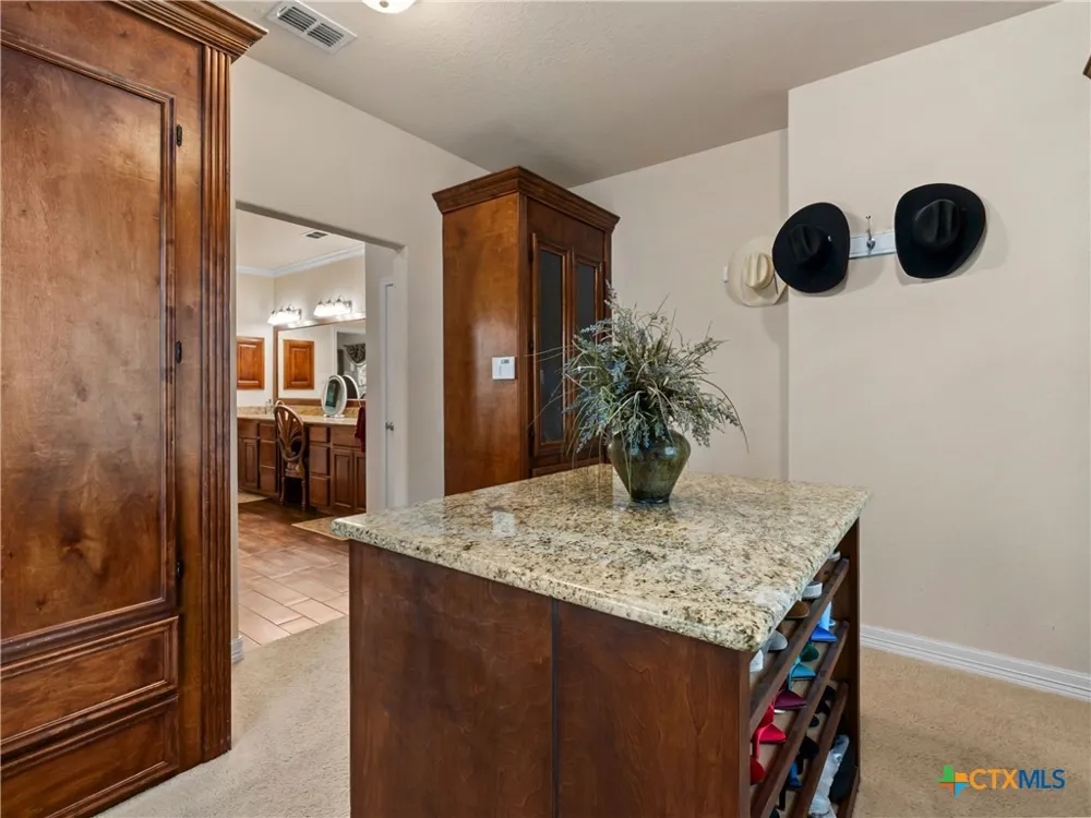 1041 Spanish Trail New Braunfels, TX 78132