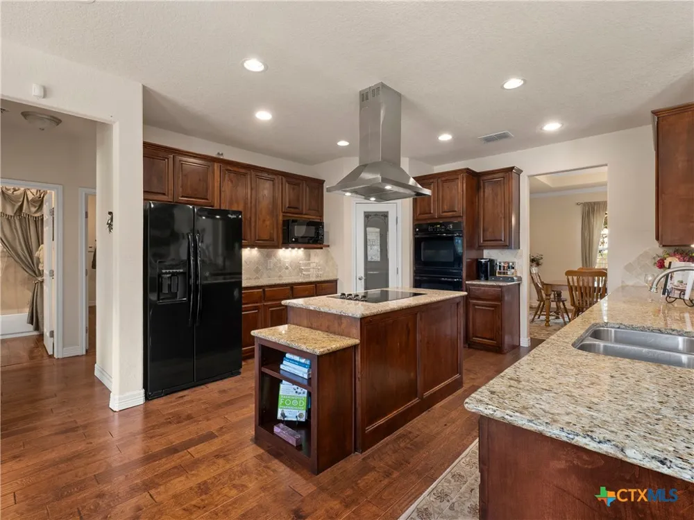 1041 Spanish Trail New Braunfels, TX 78132