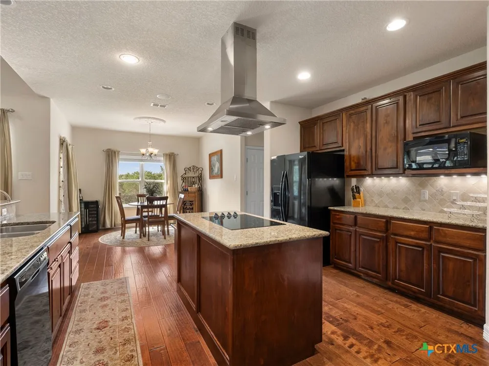 1041 Spanish Trail New Braunfels, TX 78132