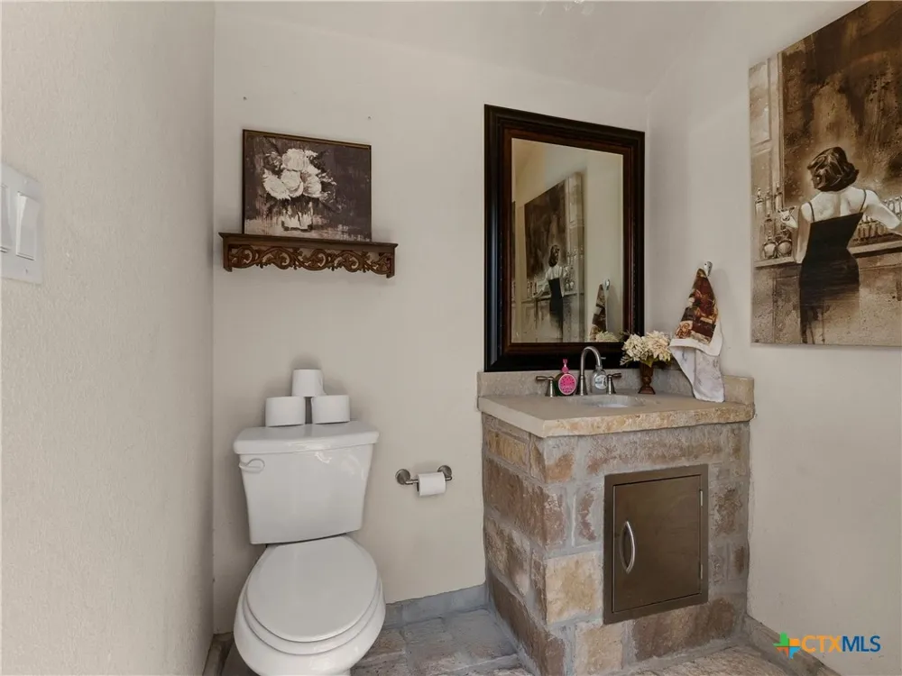 1041 Spanish Trail New Braunfels, TX 78132