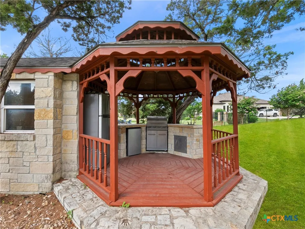 1041 Spanish Trail New Braunfels, TX 78132