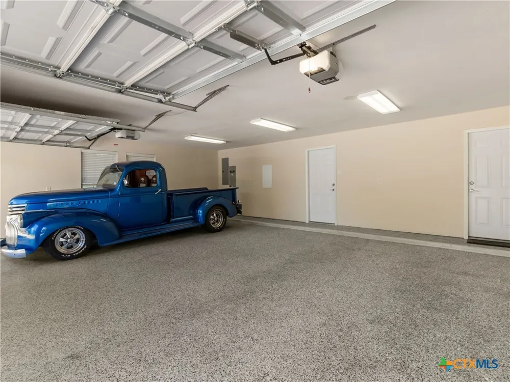 1041 Spanish Trail New Braunfels, TX 78132