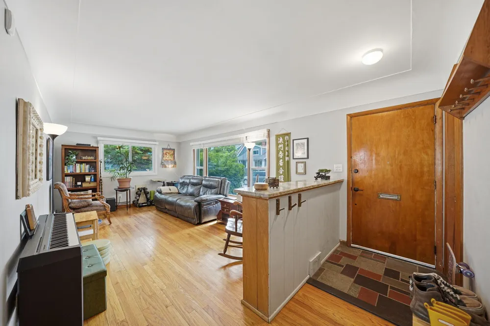 204 Edgewood Place Place Ferndale, MI 48220