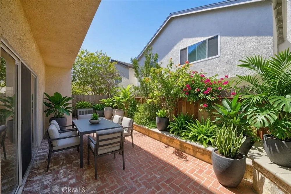 1331 Abraham Terrace Harbor City, CA 90710
