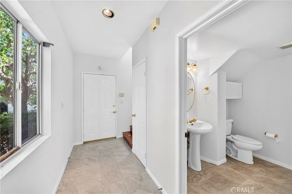 1331 Abraham Terrace Harbor City, CA 90710