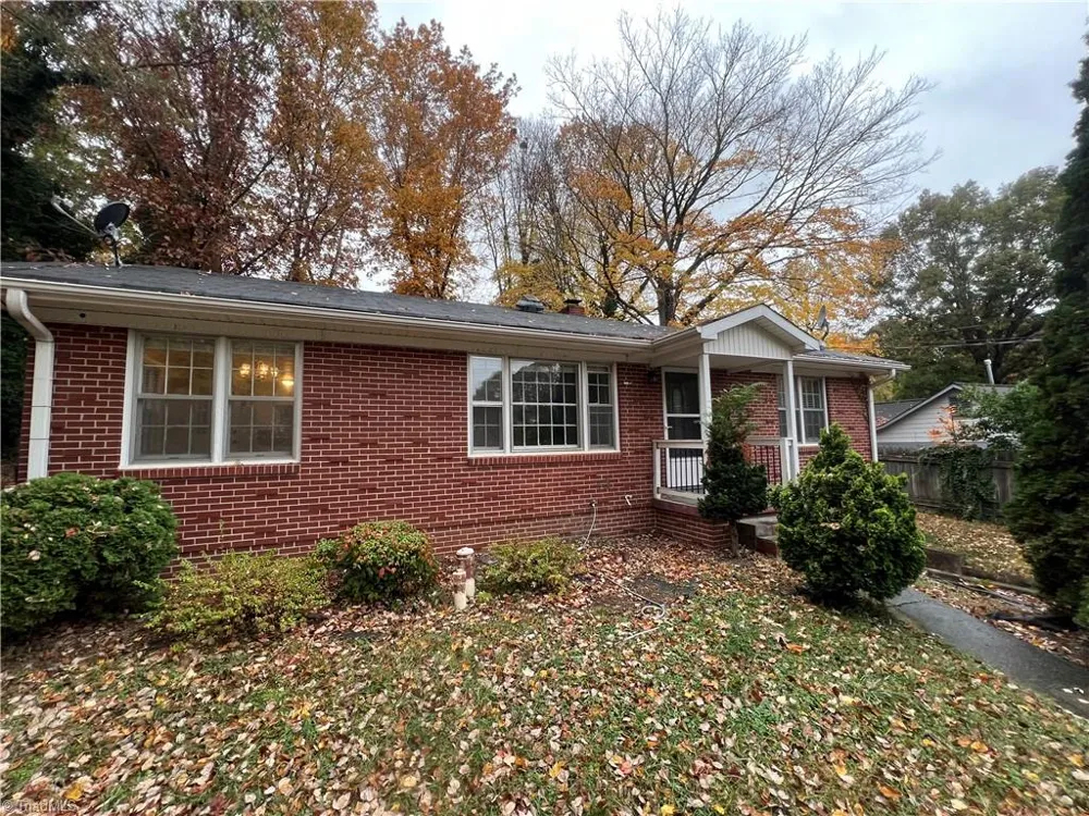 1184 Lamont Drive Winston-Salem, NC 27103