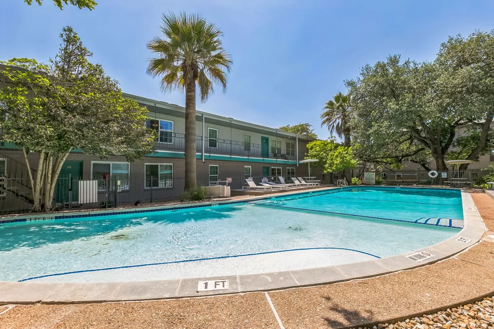 300 Crockett Street #210 Austin, TX 78704