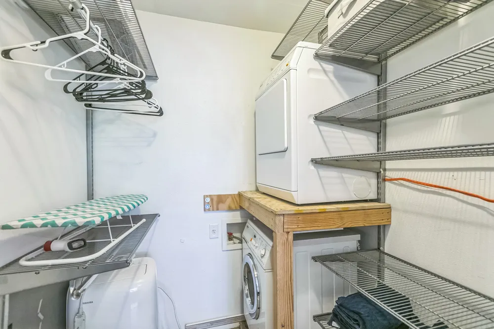 300 Crockett Street #210 Austin, TX 78704