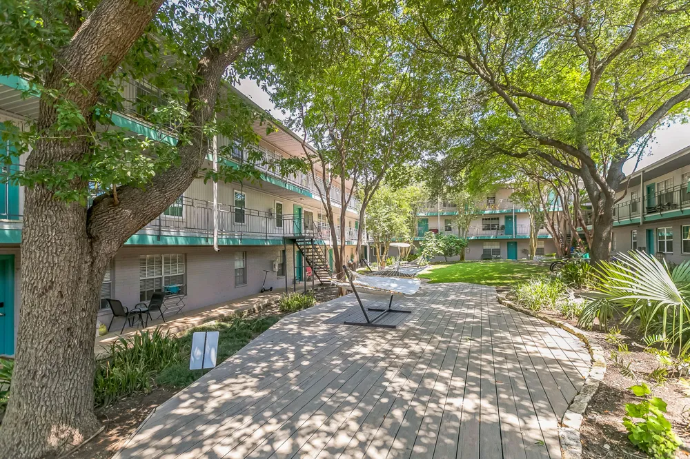 300 Crockett Street #210 Austin, TX 78704