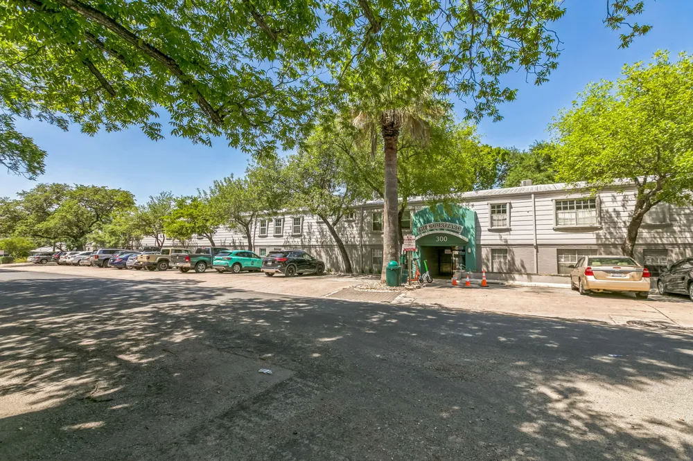 300 Crockett Street #210 Austin, TX 78704
