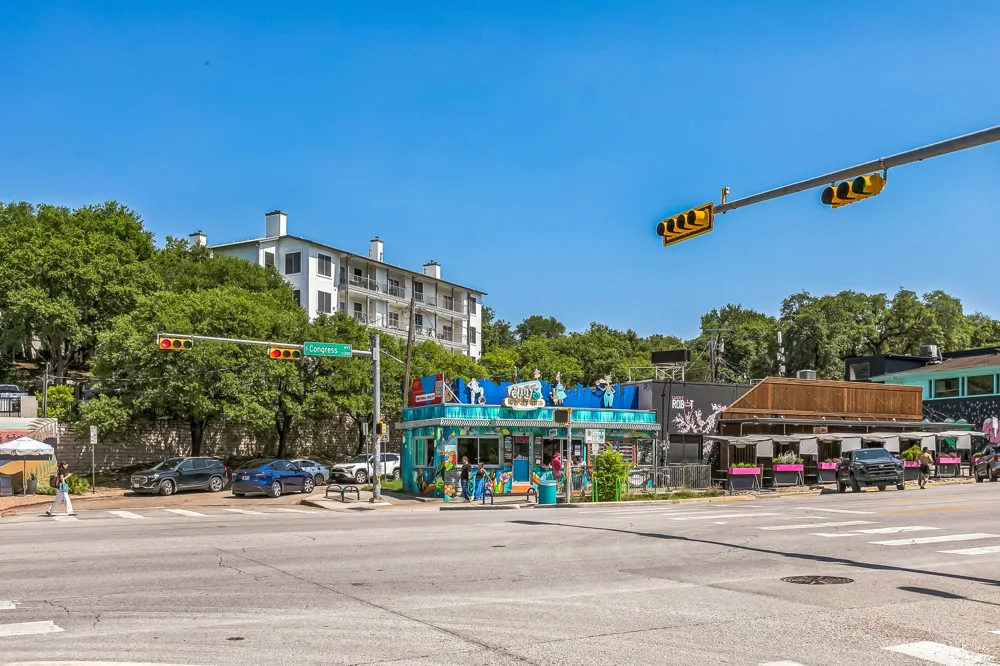 300 Crockett Street #210 Austin, TX 78704