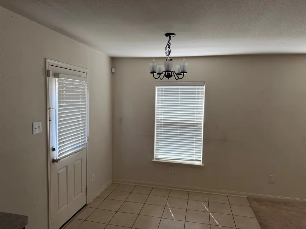 110 Cowpoke Court Newark, TX 76071