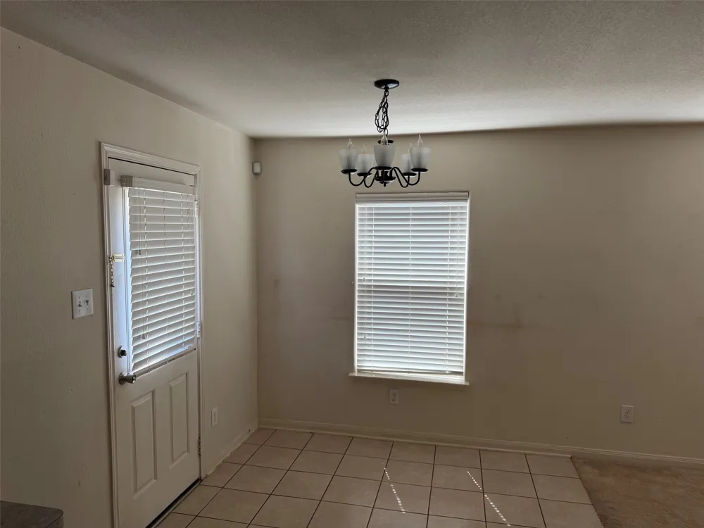 110 Cowpoke Court Newark, TX 76071