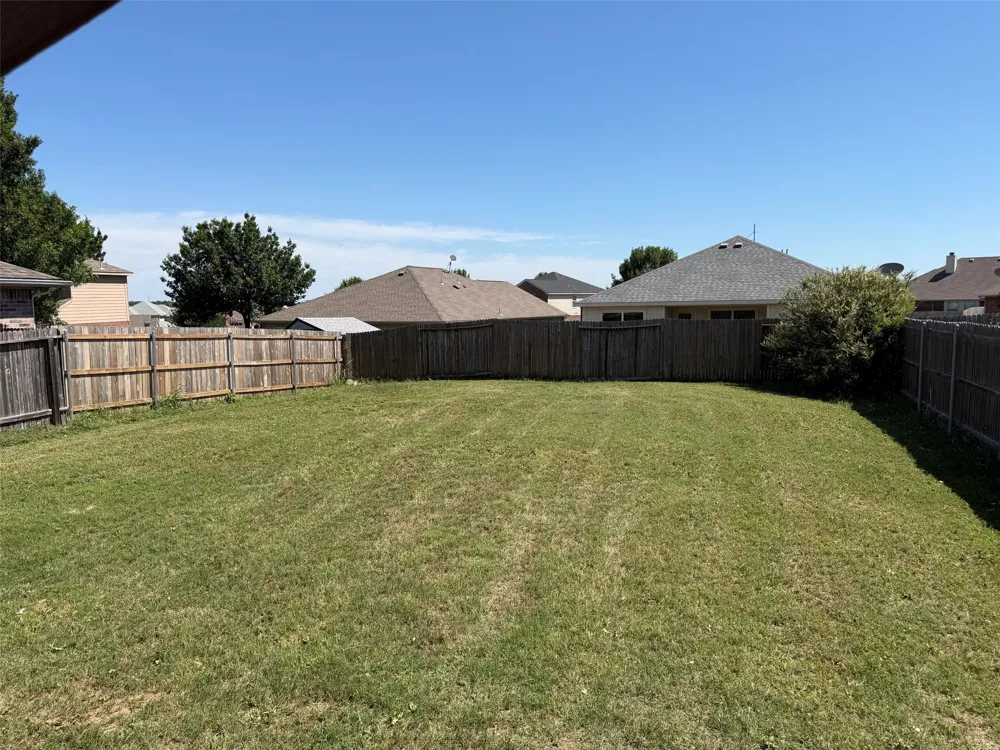 110 Cowpoke Court Newark, TX 76071