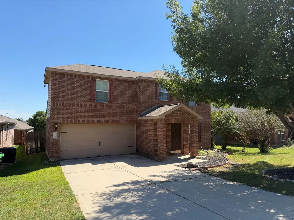110 Cowpoke Court Newark, TX 76071