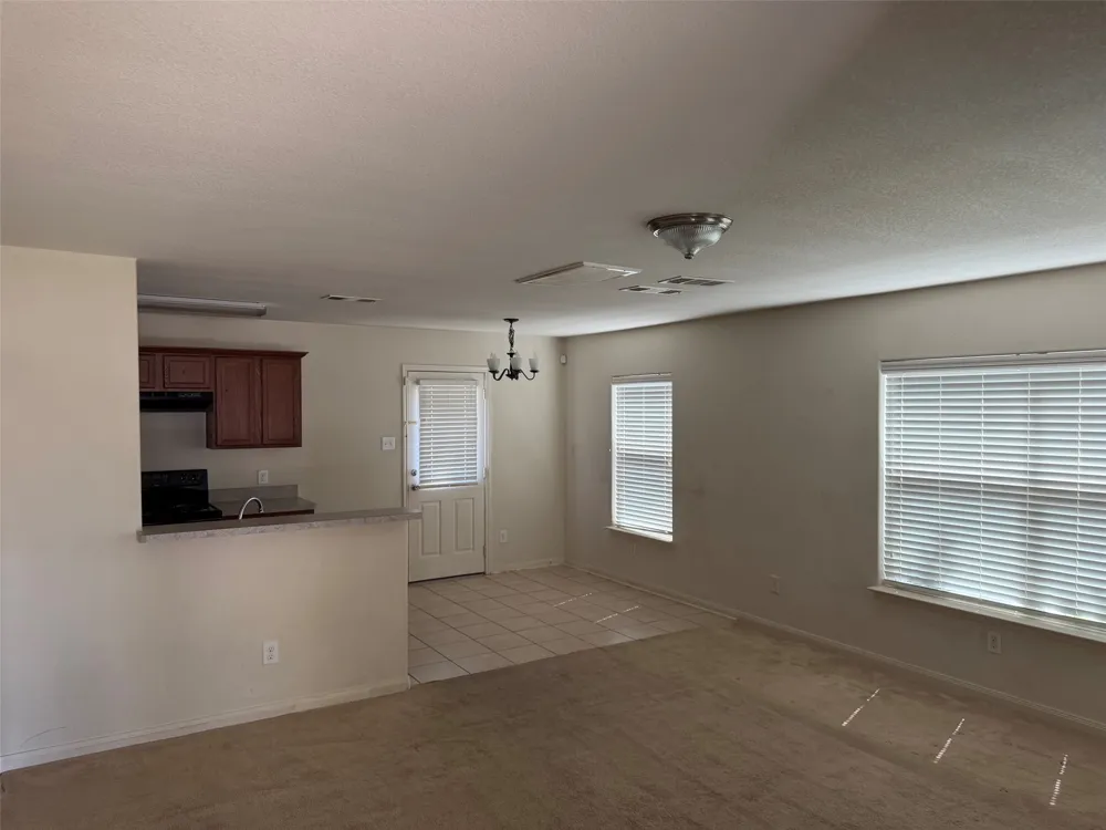 110 Cowpoke Court Newark, TX 76071