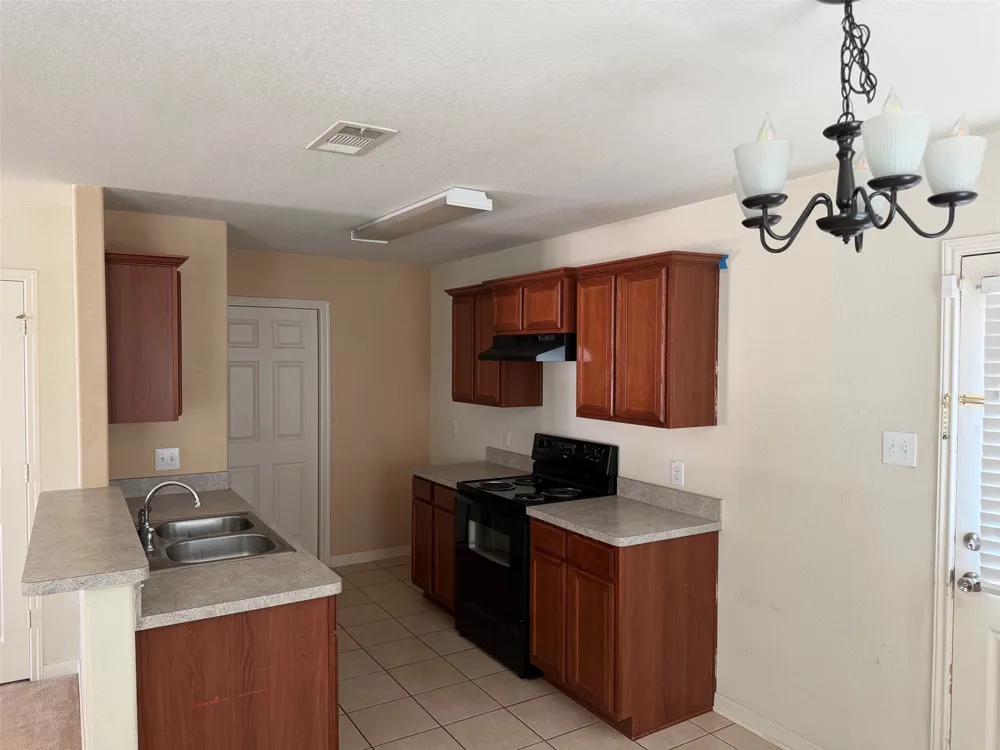 110 Cowpoke Court Newark, TX 76071