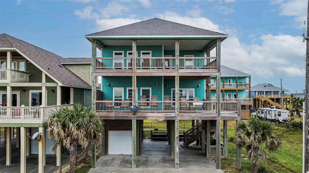 1969 Avenue J Crystal Beach, TX 77650
