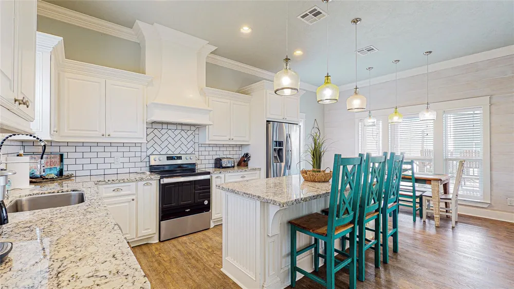 1969 Avenue J Crystal Beach, TX 77650