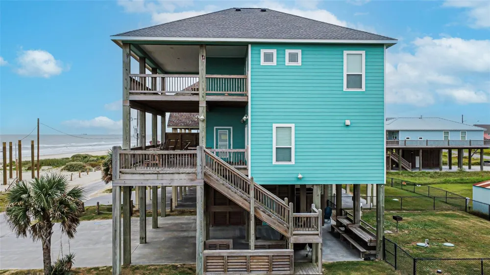 1969 Avenue J Crystal Beach, TX 77650