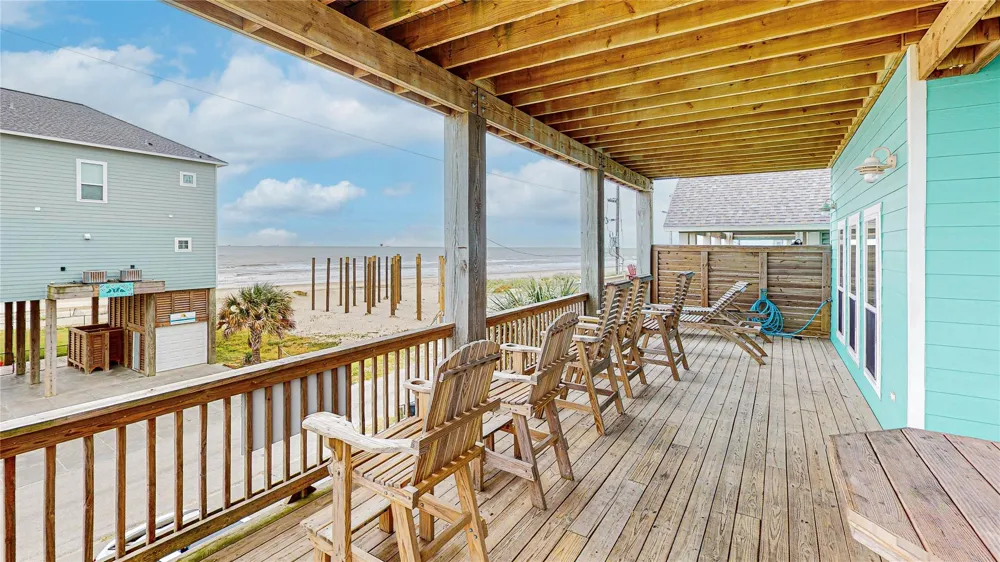1969 Avenue J Crystal Beach, TX 77650