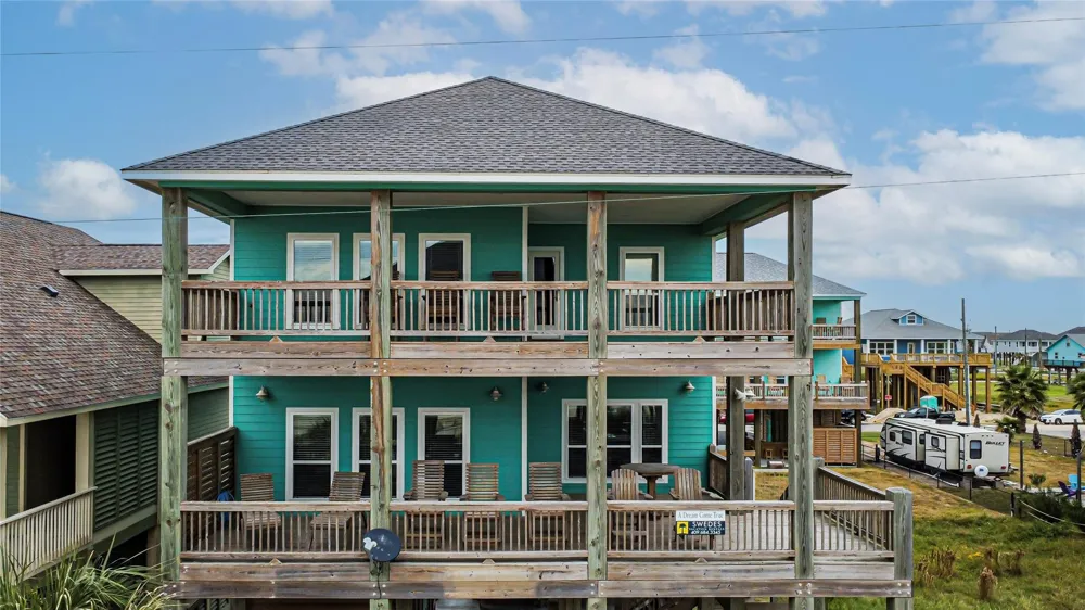 1969 Avenue J Crystal Beach, TX 77650