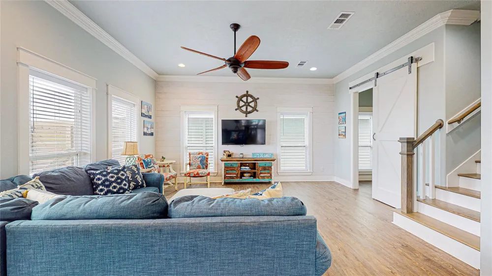 1969 Avenue J Crystal Beach, TX 77650