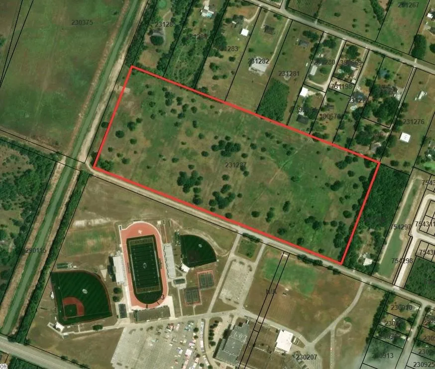 Maple Street Santa Fe, TX 77517
