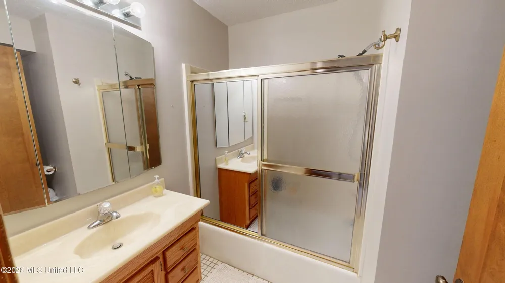 2401 Placid Cove Nesbit, MS 38651