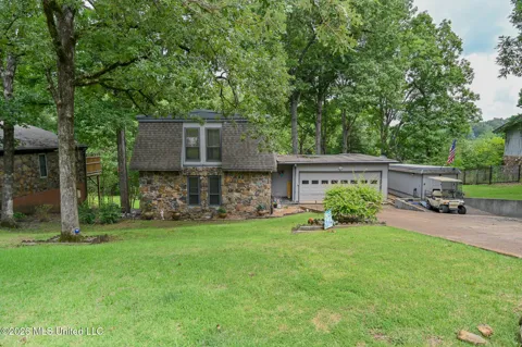 2401 Placid Cove