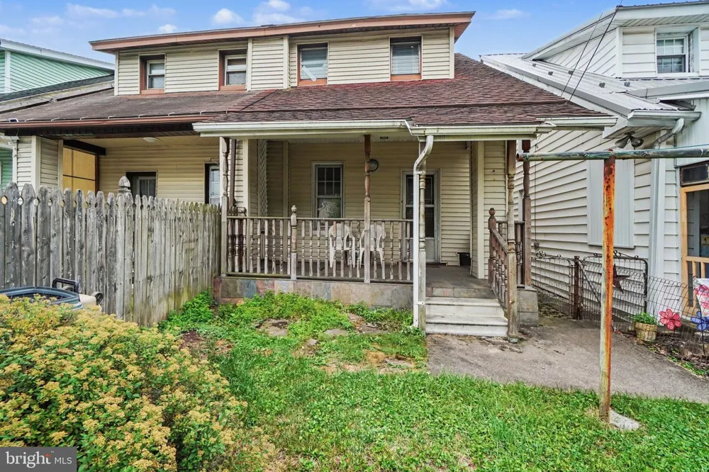 209 MAIN STREET Lykens, PA 17048