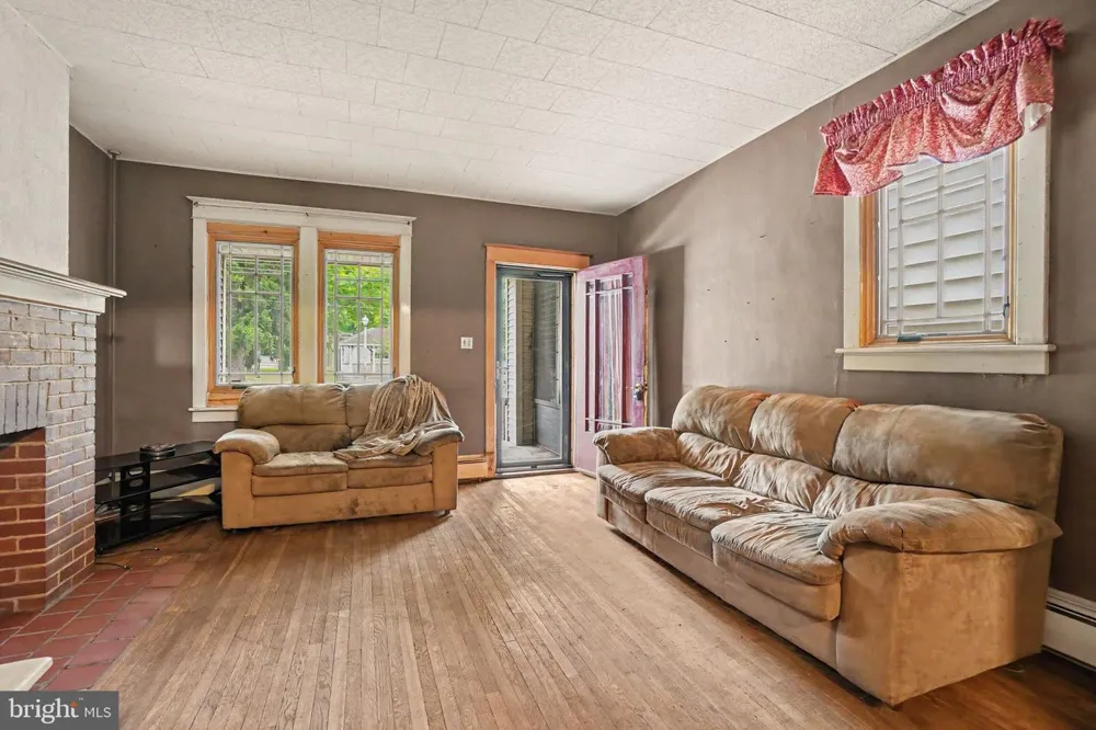 209 MAIN STREET Lykens, PA 17048