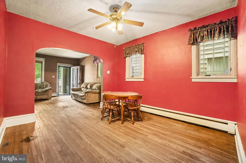 209 MAIN STREET Lykens, PA 17048
