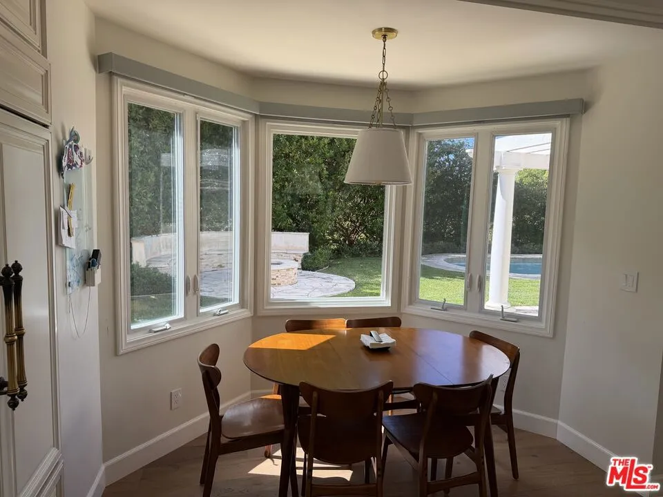 27 Horseshoe Lane Palos Verdes Peninsula, CA 90274
