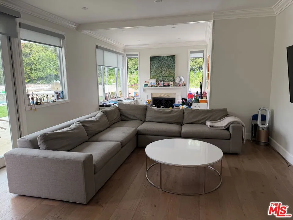 27 Horseshoe Lane Palos Verdes Peninsula, CA 90274
