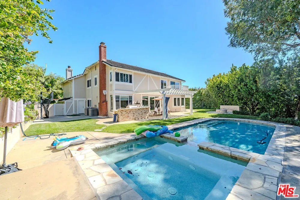 27 Horseshoe Lane Palos Verdes Peninsula, CA 90274