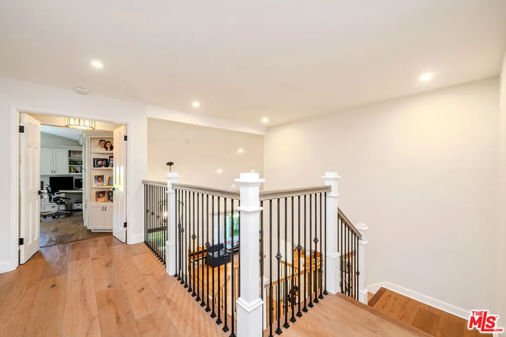 27 Horseshoe Lane Palos Verdes Peninsula, CA 90274