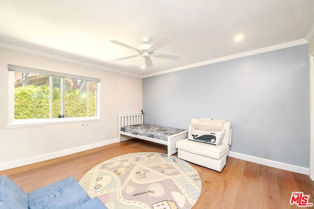 27 Horseshoe Lane Palos Verdes Peninsula, CA 90274