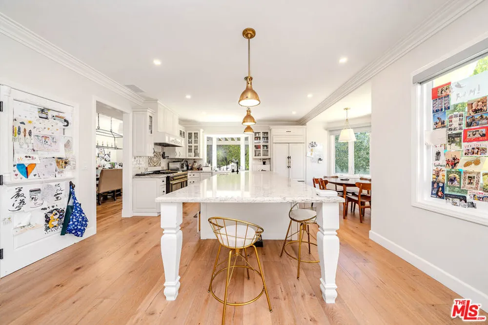 27 Horseshoe Lane Palos Verdes Peninsula, CA 90274